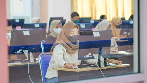 Mempersiapkan UTBK dengan Tryout Online: Solusi Pintar untuk Siswa Soshum