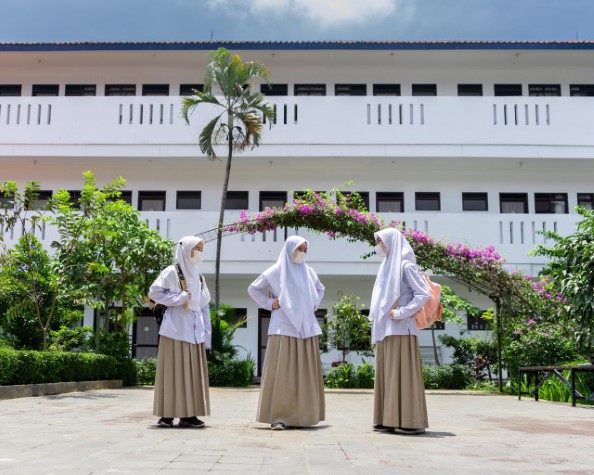 Membangun Rasa Nyaman dan Aman di Boarding School Al Masoem Bandung